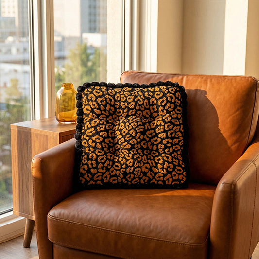 Coussin décoratif carré à imprimé léopard - Noir et orange - 45 cm x 45 cm - image 0