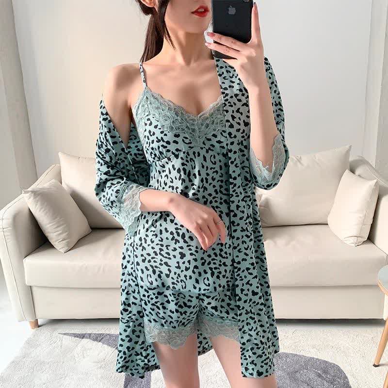 Ensemble short et peignoir à imprimé léopard avec bordure en dentelle - image 1