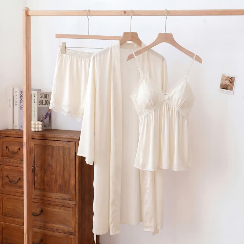 Ensemble de vêtements d'intérieur élégant avec bordure en dentelle - Blanc - Débardeur, short et peignoir - XXL - image 0