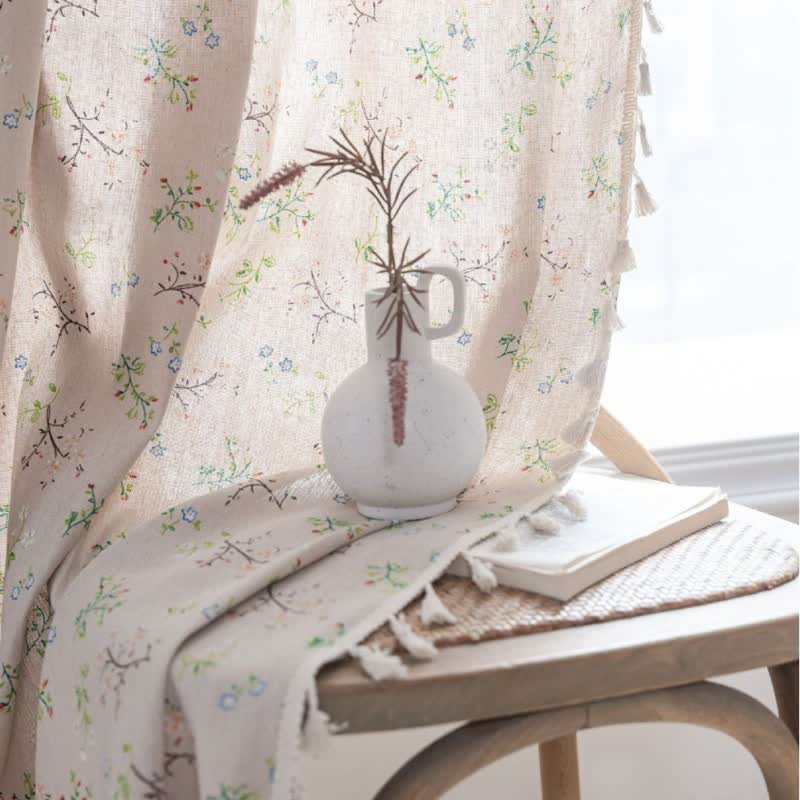 Rideau élégant à motif de branches et de fleurs et à pompons - image 2