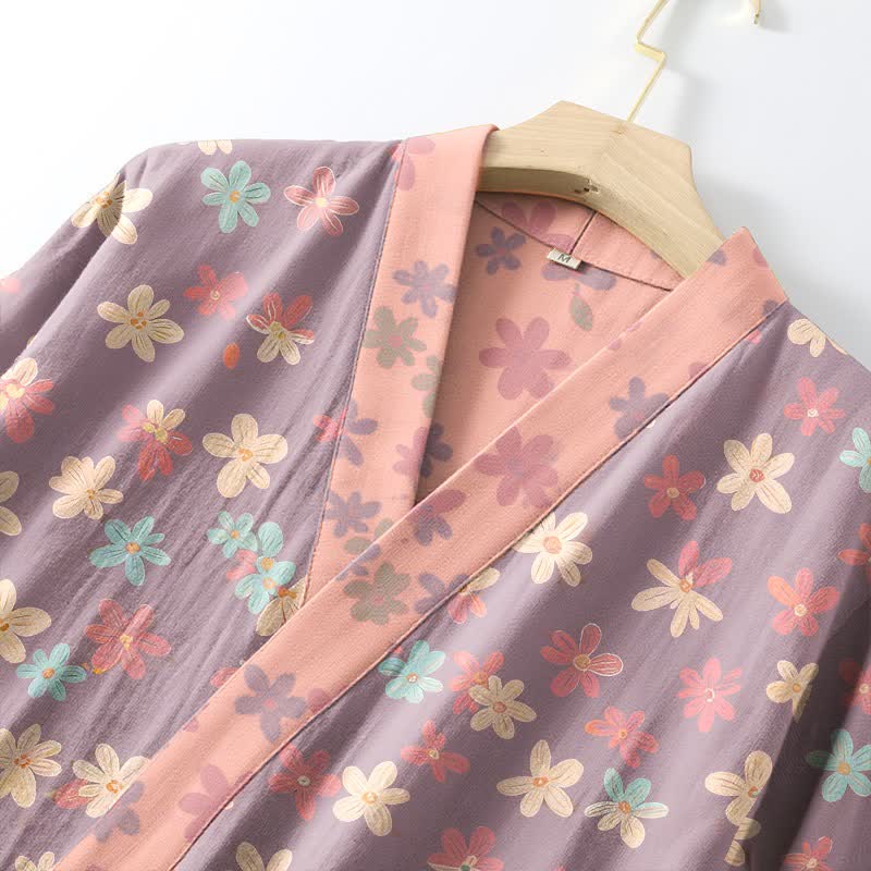 Peignoir de style kimono en gaze de coton violette à motif floral - image 4