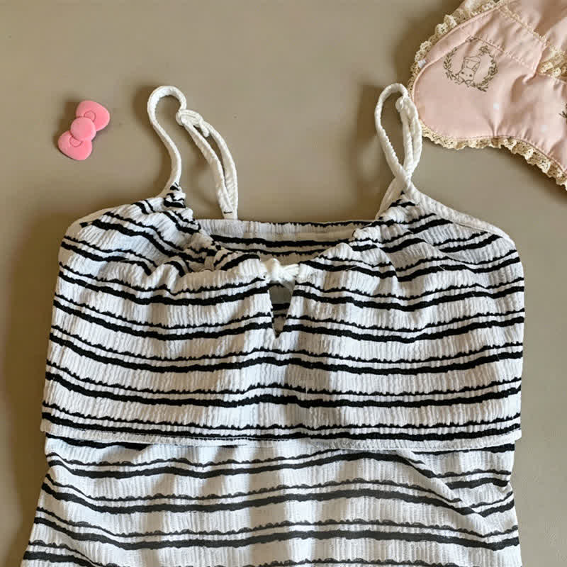 Ensemble pyjama avec nœud sur le devant, débardeur rayé et short - image 12