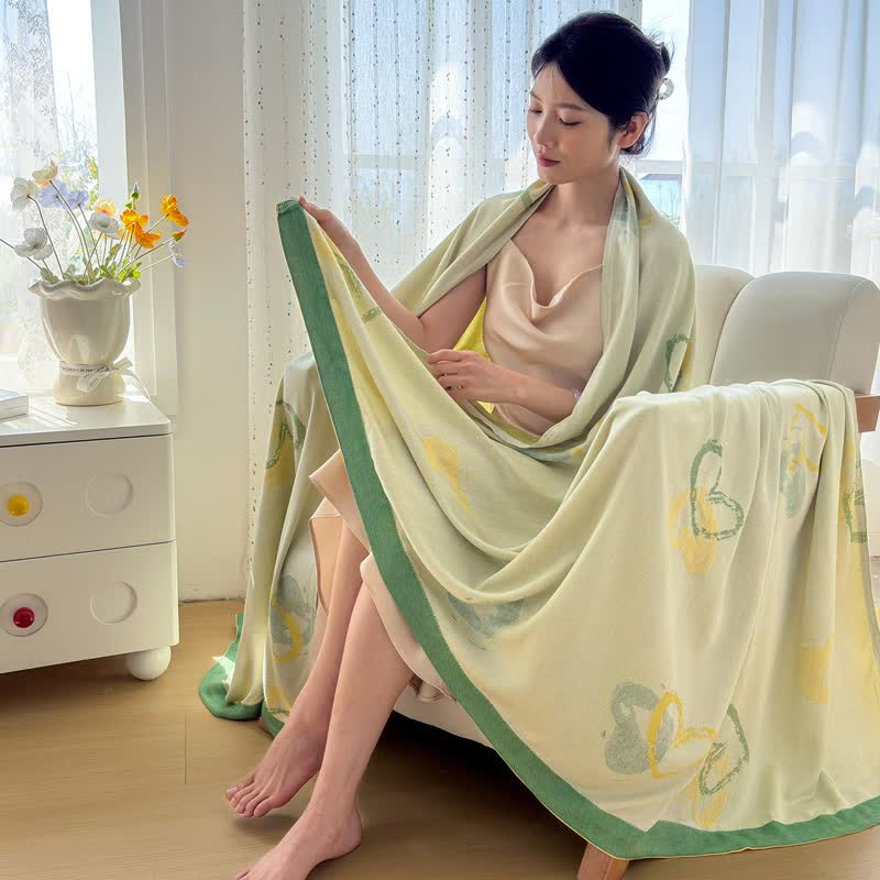 Couverture d'été fabriquée à partir de fibres de bambou vertes en forme de cœur - image 4