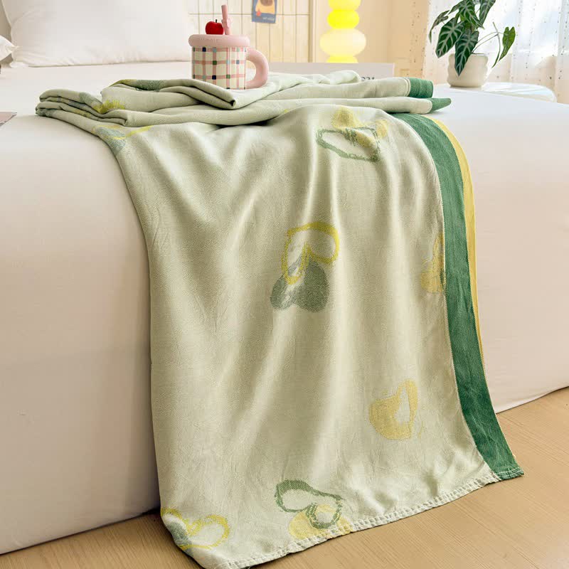 Couverture d'été fabriquée à partir de fibres de bambou vertes en forme de cœur - 200 cm x 230 cm - image 0