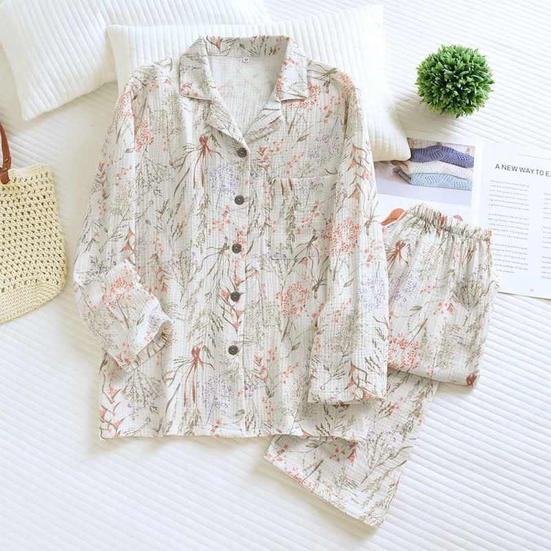 Ensemble pyjama en gaze de coton à motif floral discret - image 1