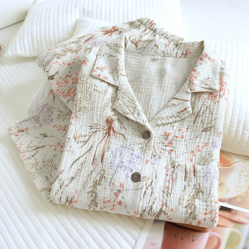 Ensemble pyjama en gaze de coton à motif floral discret - image 3