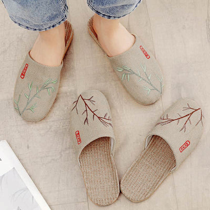 Chaussons confortables en lin brodés Plum Bossom - image 2