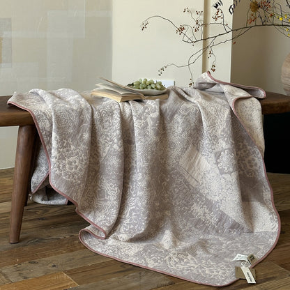 Couette réversible Ownkoti en jacquard à motif floral vintage - image 2