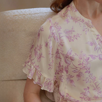 Ensemble de vêtements d'intérieur à motif floral lavande et manches à volants - image 11