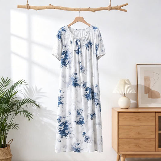 Robe de détente fleurie style encre bleue - Blanc - 4XL - image 0