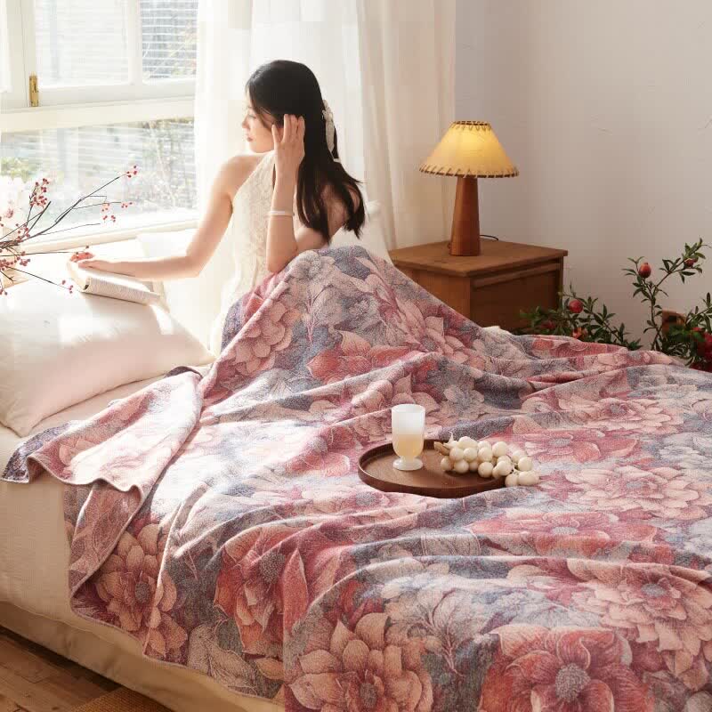 Couverture matelassée en coton rose luxueux à motif floral - image 1