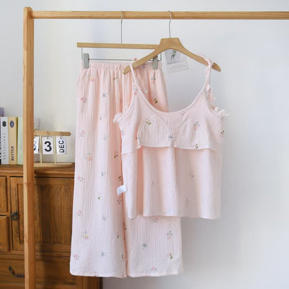 Pyjama camisole en coton à volants avec un délicat motif floral - image 1