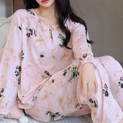 Pyjama femme à manches longues avec un motif floral rustique - image 2