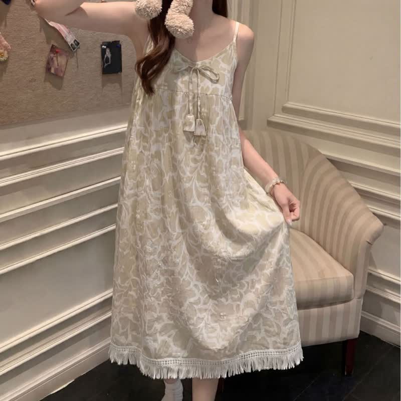 Chemise de nuit couleur crème à motifs floraux et à pompons - image 7