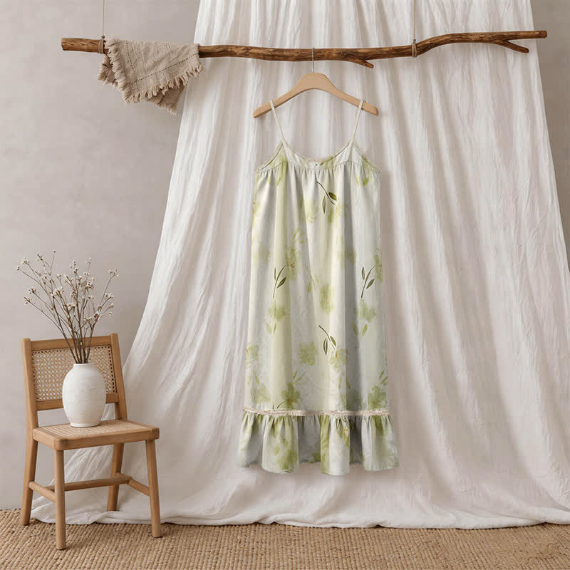 Robe d'intérieur sans manches à motif floral botanique et à volants - image 6
