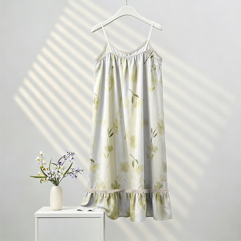 Robe d'intérieur sans manches à motif floral botanique et à volants - image 2