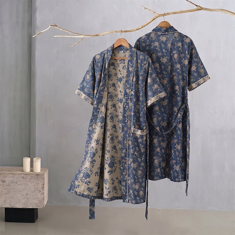Peignoir kimono bleu indigo à motif floral vintage - image 1