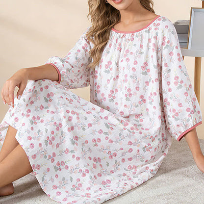Chemise de nuit en coton rose poudré à motifs floraux - image 4