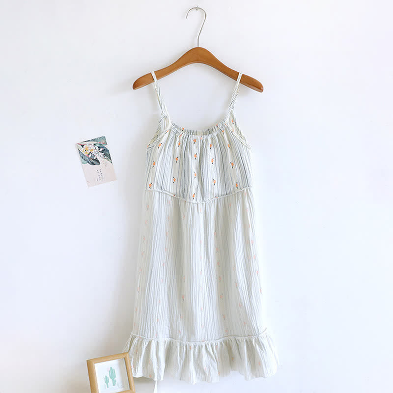 Chemise de nuit en coton doux et fleuri avec des volants - image 3