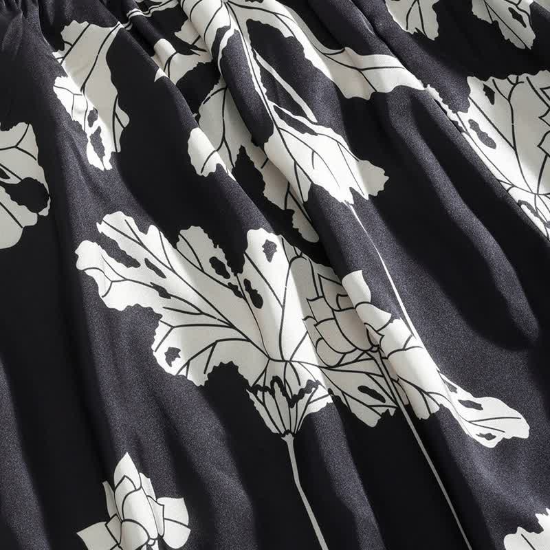 Ensemble pyjama noir avec short à bretelles fines à fleurs - image 11