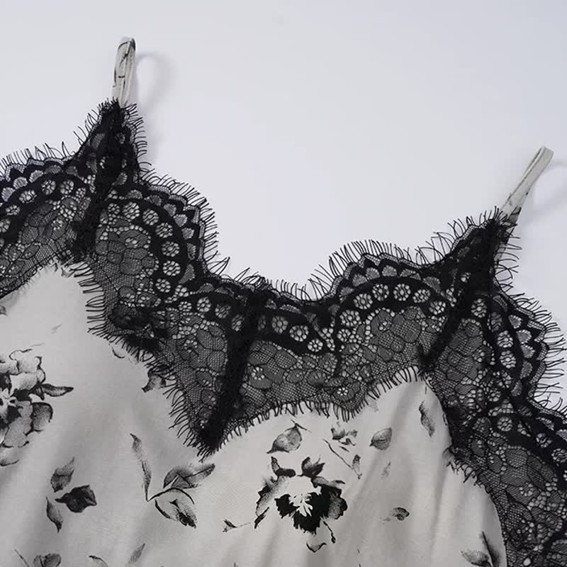 Ensemble pyjama romantique en dentelle florale - image 4