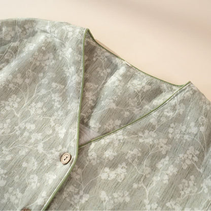 Pyjama en coton doux à motifs floraux avec patte de boutonnage - image 6