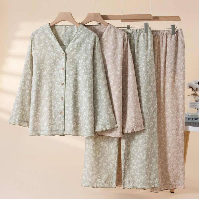 Pyjama en coton doux à motifs floraux avec patte de boutonnage - image 1