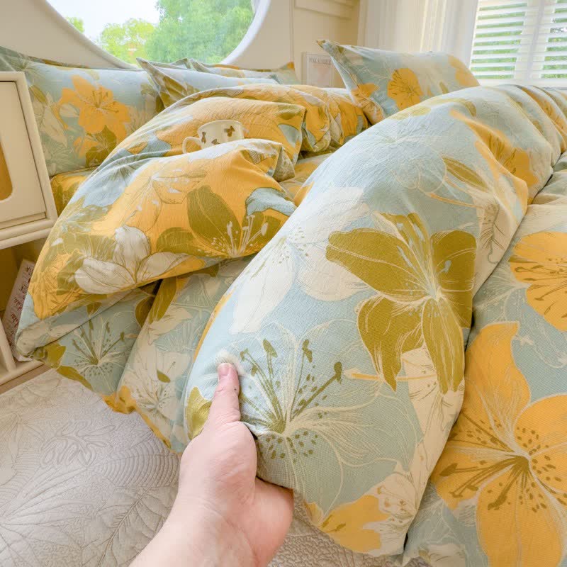 Linge de lit en double gaze de coton à motif de lys (ensemble de 4 pièces) - image 1