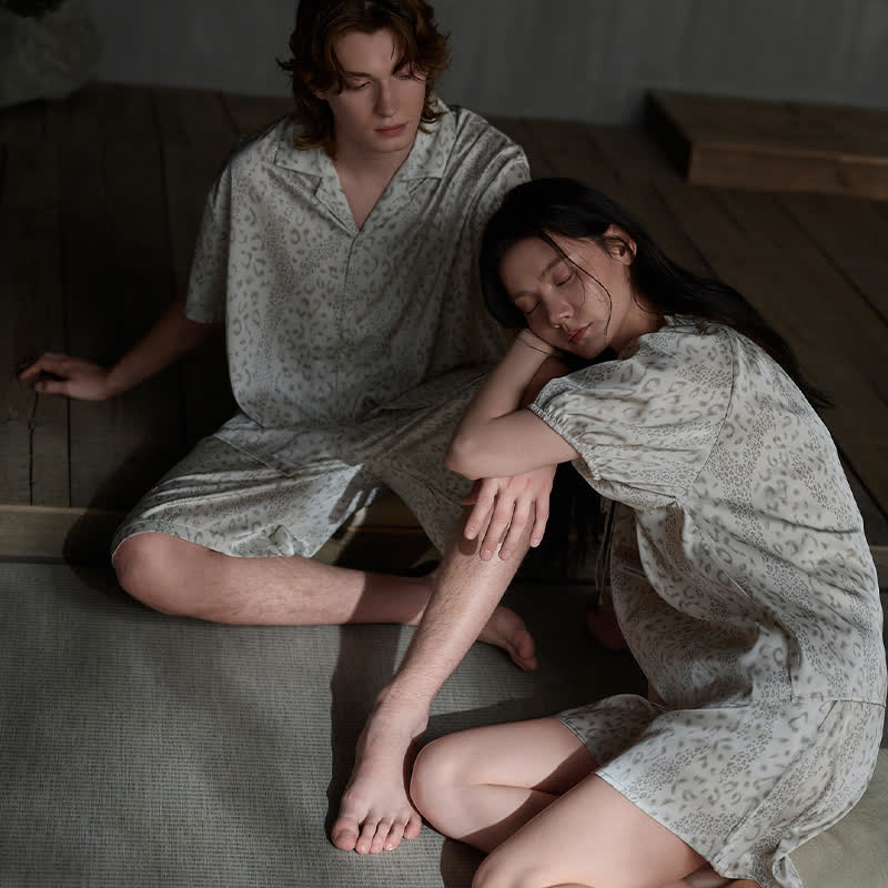 Ensemble de vêtements d'intérieur en satin de soie pour lui et elle - image 1