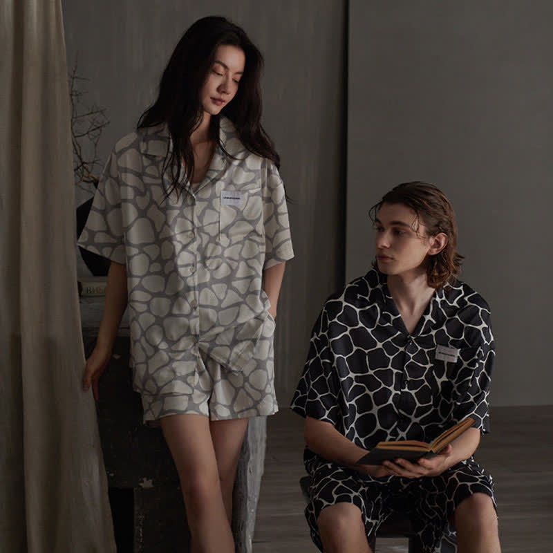 Pyjama assorti avec un motif de pierre irrégulier - image 0