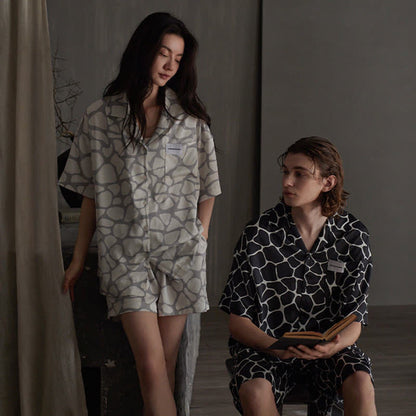 Pyjama assorti avec un motif de pierre irrégulier - image 0