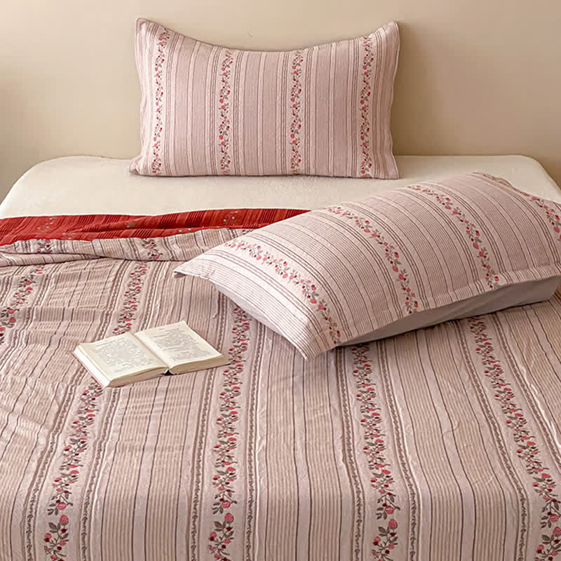 Ensemble de literie Ownkoti Blush à rayures florales en coton lavé - Rose - Reine - Ensemble de literie (3 pièces) - image 0