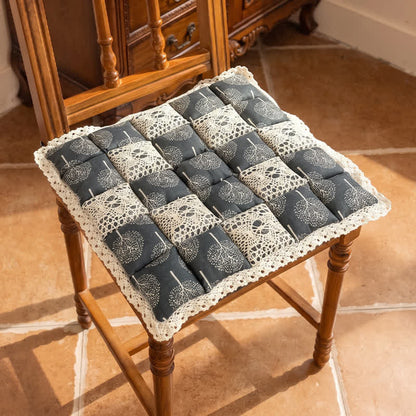 Coussin de chaise Ownkoti Vintage Country en dentelle florale et florale - Gris sombre - 15,7 po x 15,7 po - image 0