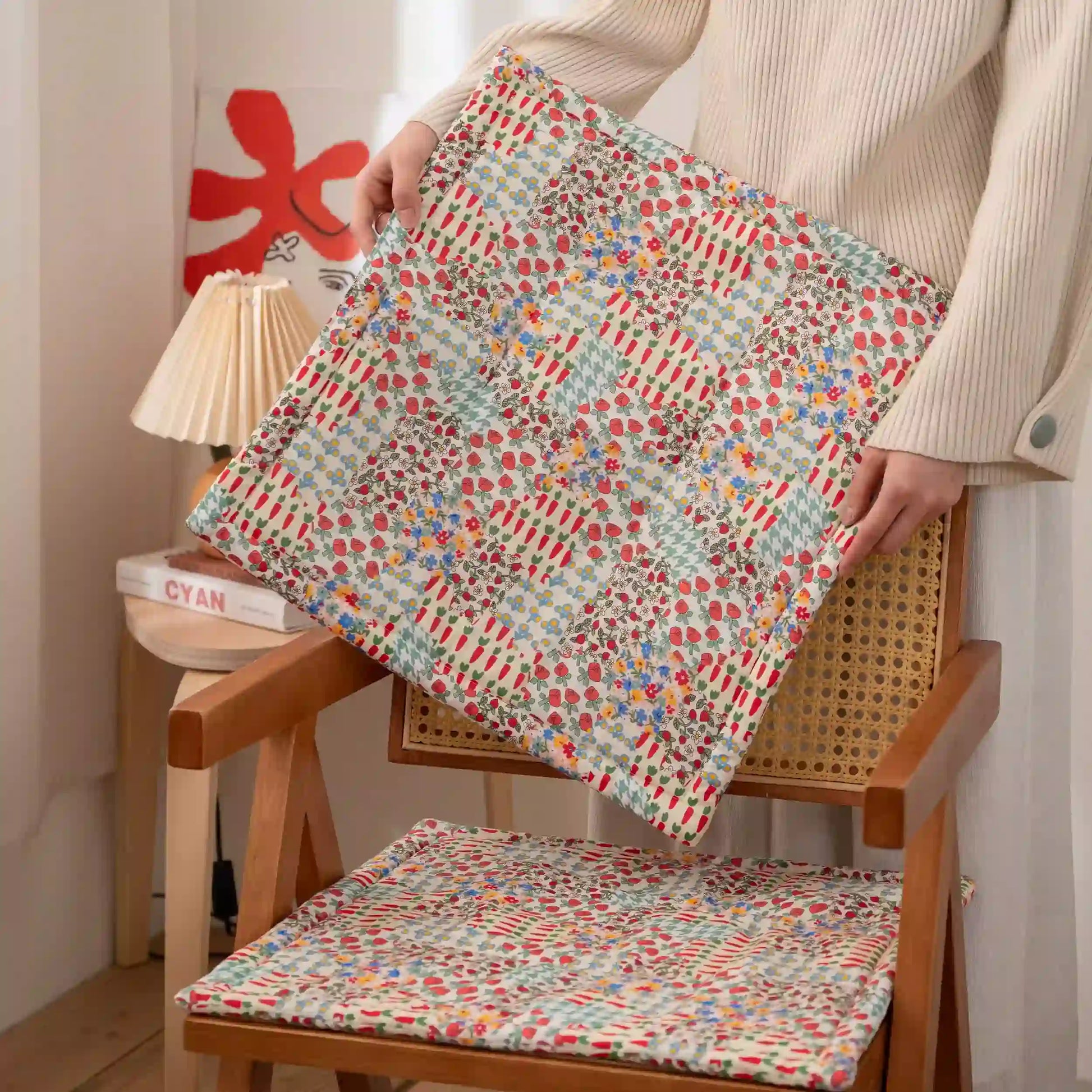Coussin de chaise à patchwork floral Ownkoti Cottage - image 1