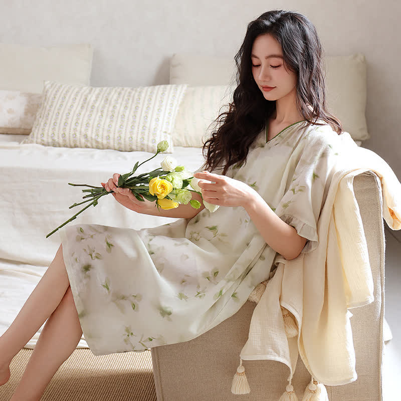 Robe de nuit d'intérieur romantique à fleurs en lyocell à col en V Ownkoti - image 1
