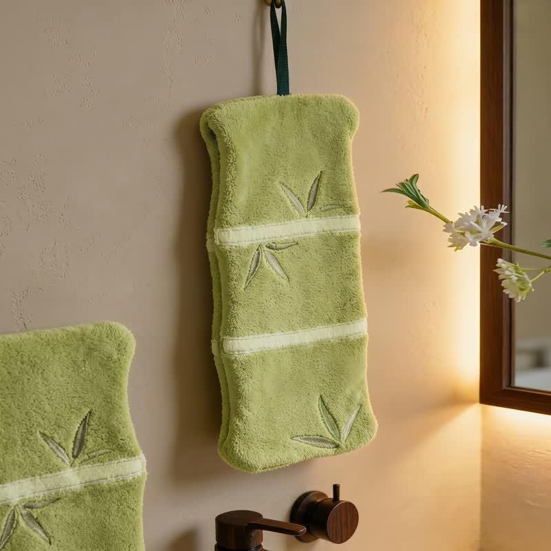 Serviette de toilette Ownkoti en polaire corail et feuille de bambou - Vert olive - 6''× 13'' - 1 PC - image 3
