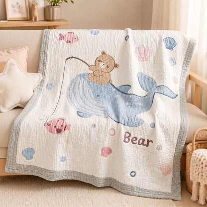 Couverture bébé matelassée en lyocell Ownkoti motif baleine et ours - image 1