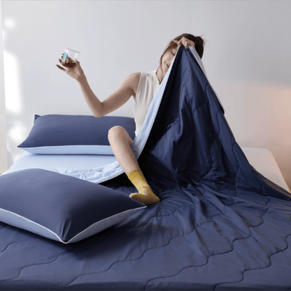 Couette d'été légère et rafraîchissante double face Ownkoti - Bleu marine - 79" × 91" - image 6