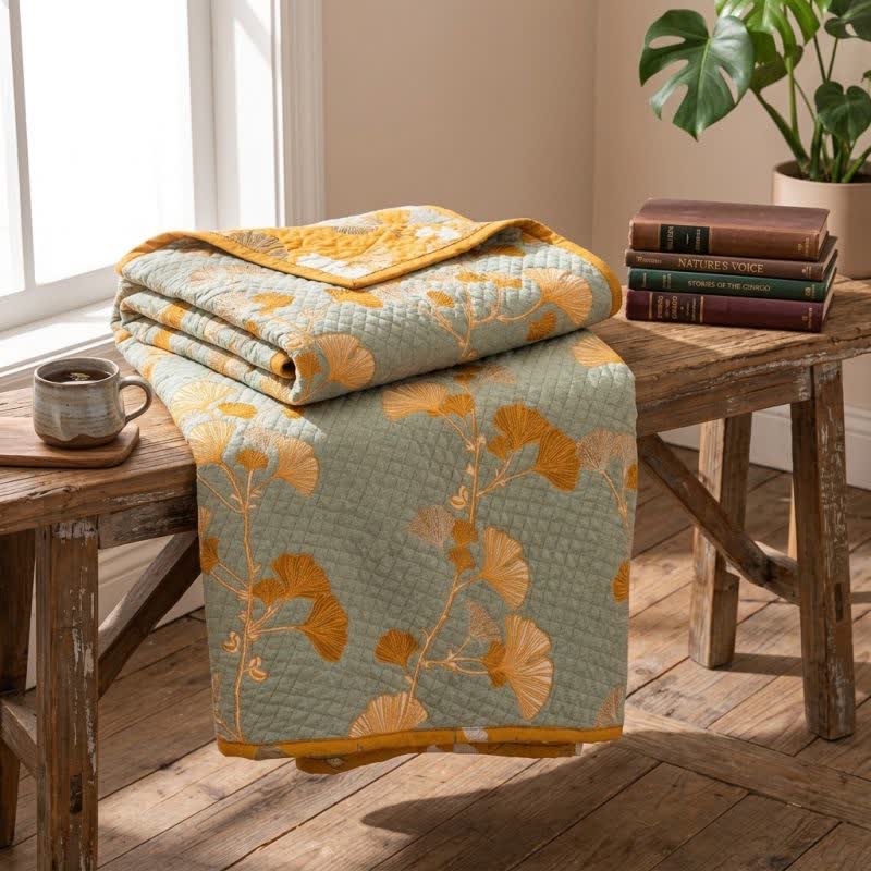 Couverture matelassée réversible Ownkoti à motif botanique de ginkgo - Gris - 90" x 92" - image 0