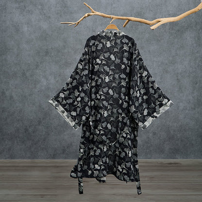 Kimono Ownkoti en coton noir et blanc à feuilles de ginkgo - image 1