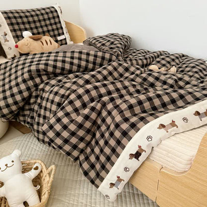 Couette confortable en vichy kaki avec broderie de chiot - image 3