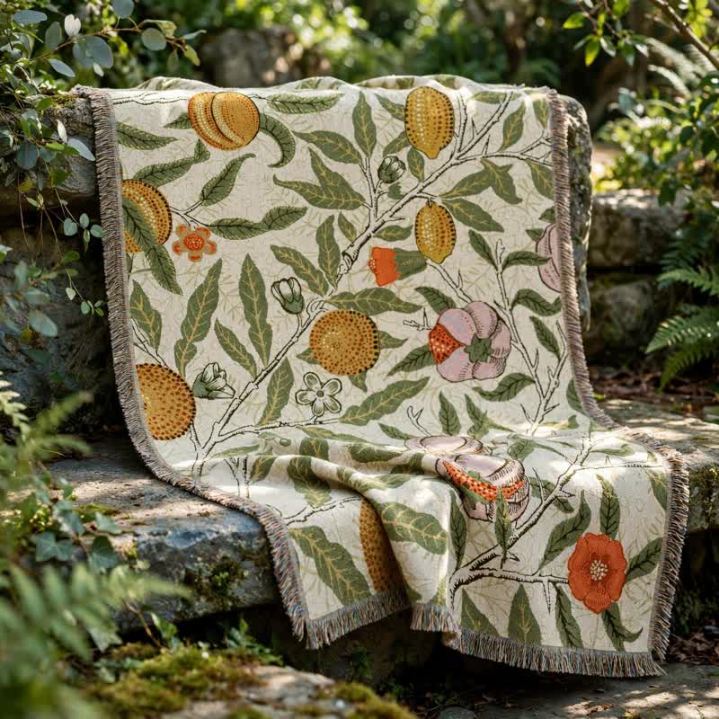 Couverture jetée Ownkoti Vintage à motif floral et botanique de grenade - 51" x 63" - image 0