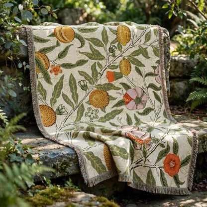 Couverture jetée Ownkoti Vintage à motif floral et botanique de grenade - 51" x 63" - image 0