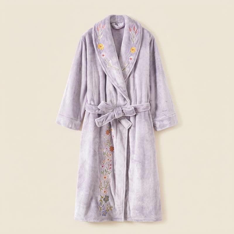 Peignoir long à broderies florales et col châle - image 8