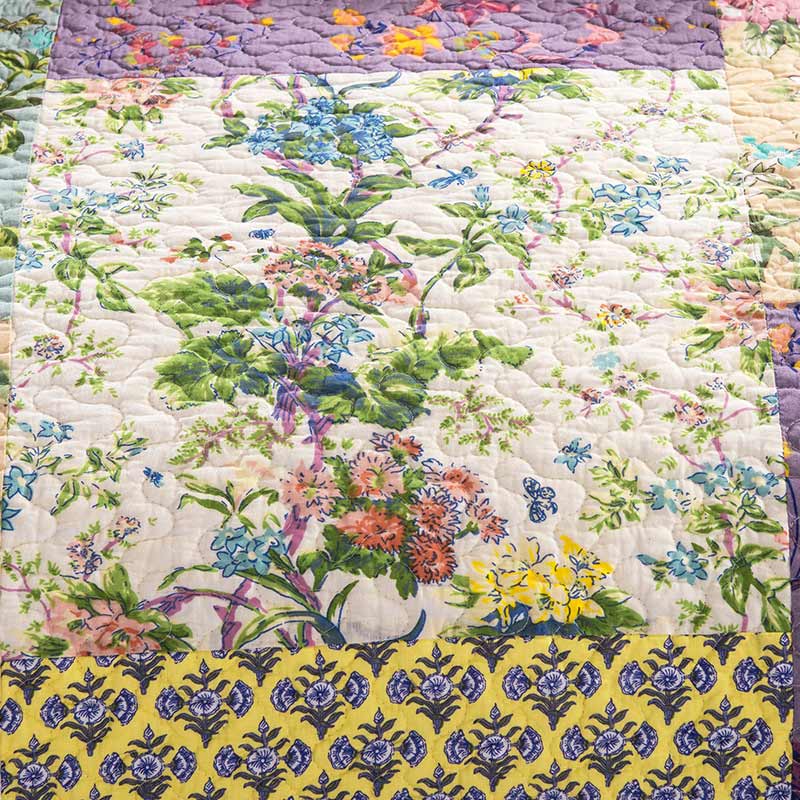 Couette patchwork bohème avec motif floral et taies d'oreiller