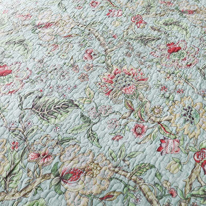 Couette florale vintage avec taies d'oreiller
