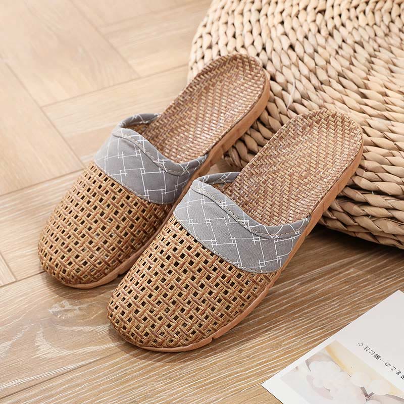 Chaussons plats modernes, creusés et antidérapants