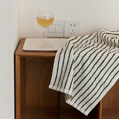 Serviette en coton respirant à rayures blanches et noires