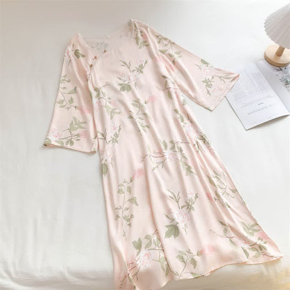 Chemise de nuit douce et respirante à motif floral rose