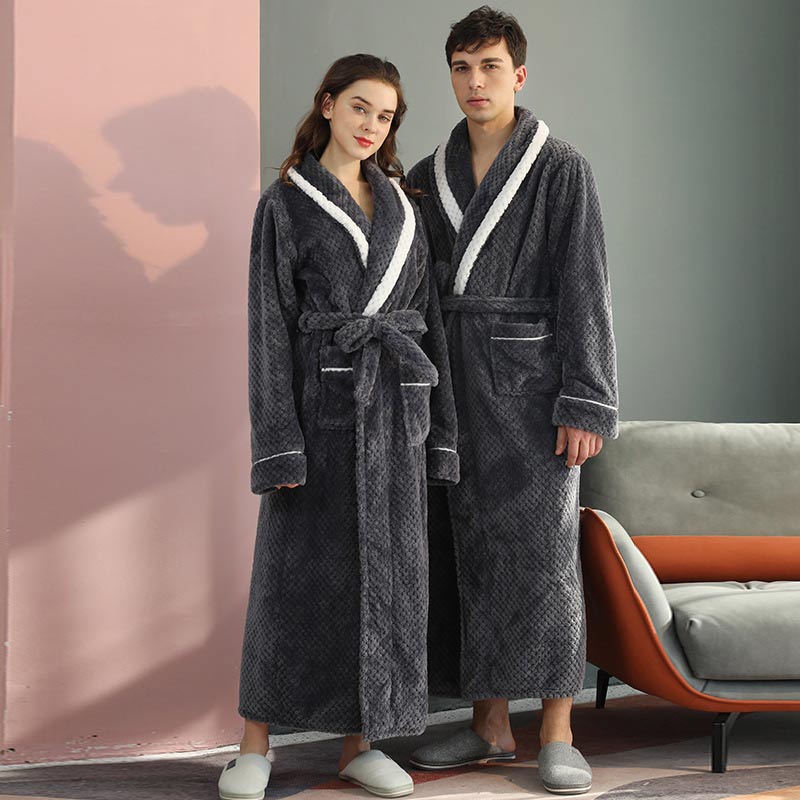 Pyjama en polaire épaisse, peignoir confortable